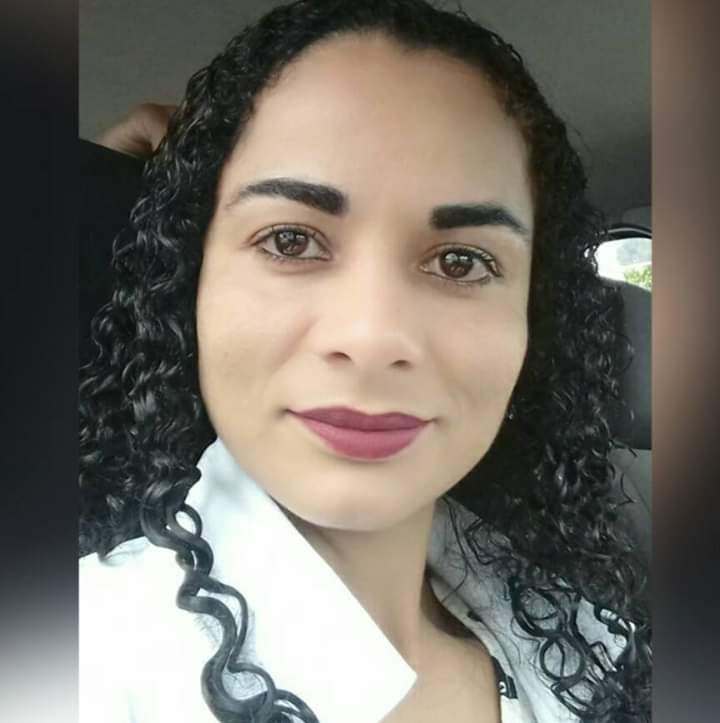 Ana Lucia Barbosa Sampaio